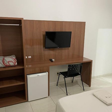 Hotel Prime Hortolândia エクステリア 写真